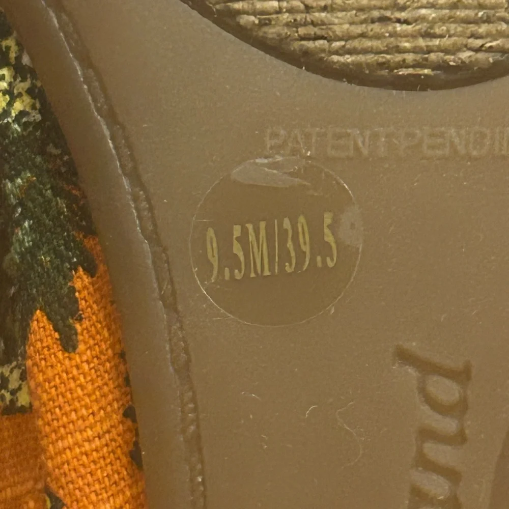 50%offw❤️Lucky Brand Ballet Flats 9.5 Orange Pineapple Artsy Ballerina Shoes